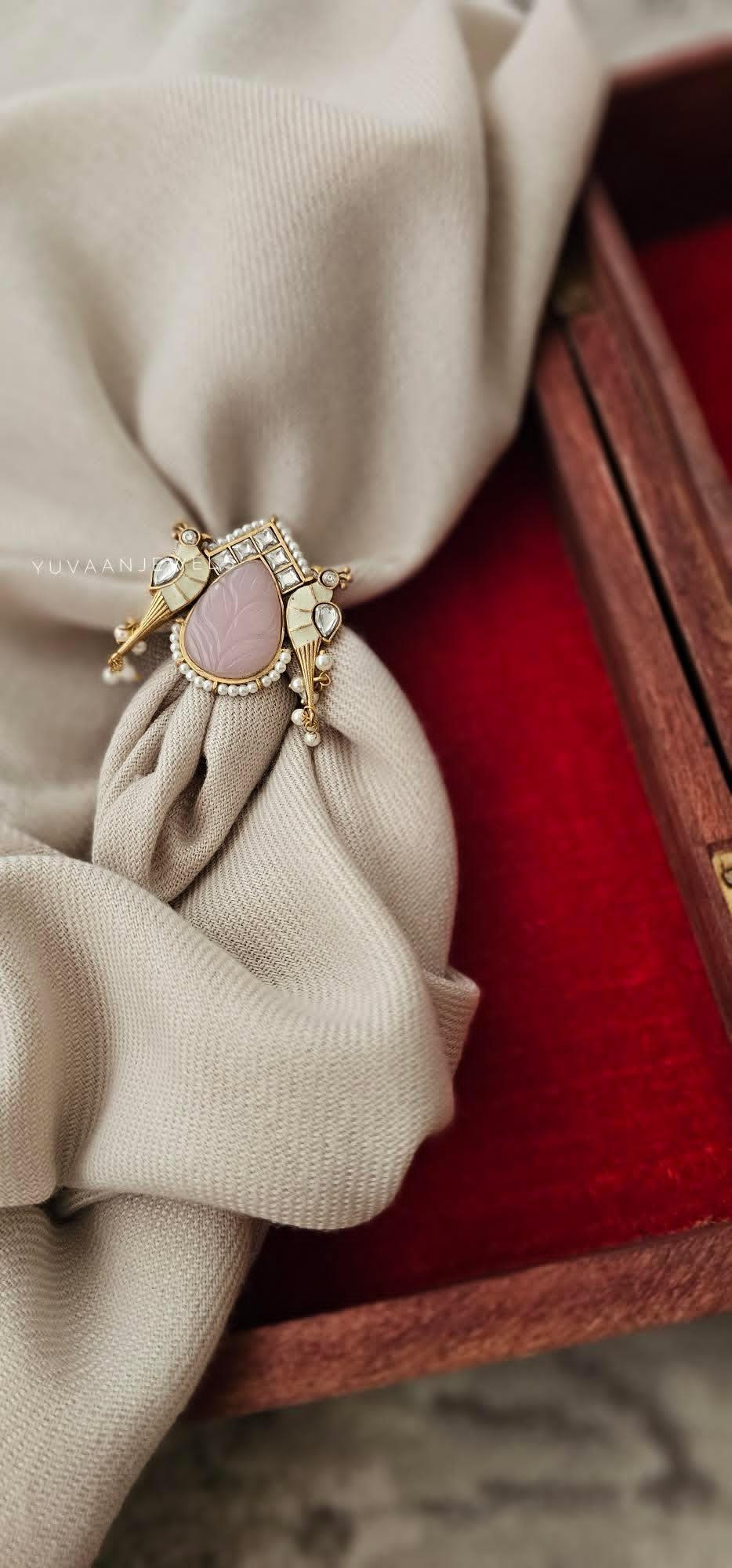 Pihu Handcarved ring Thumbnail