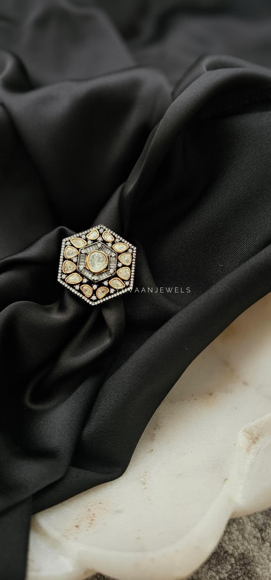 Patanjal floral ring Thumbnail