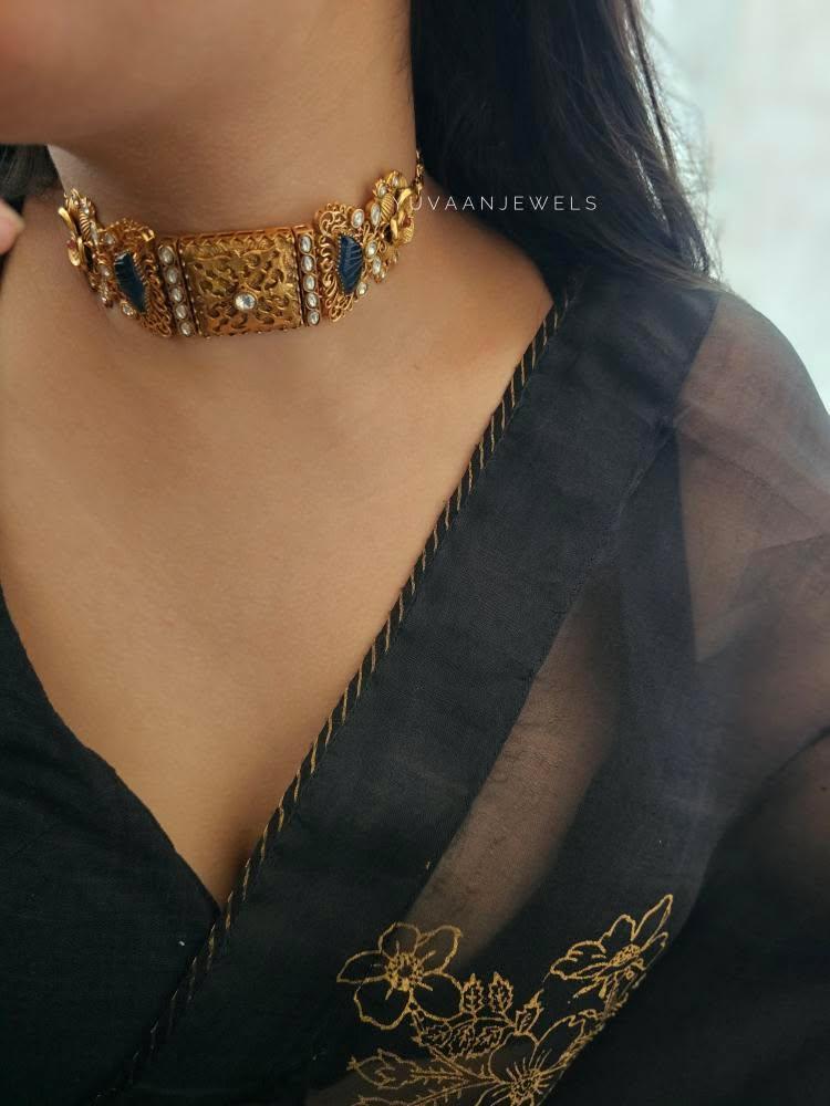 Reyana gold choker Thumbnail