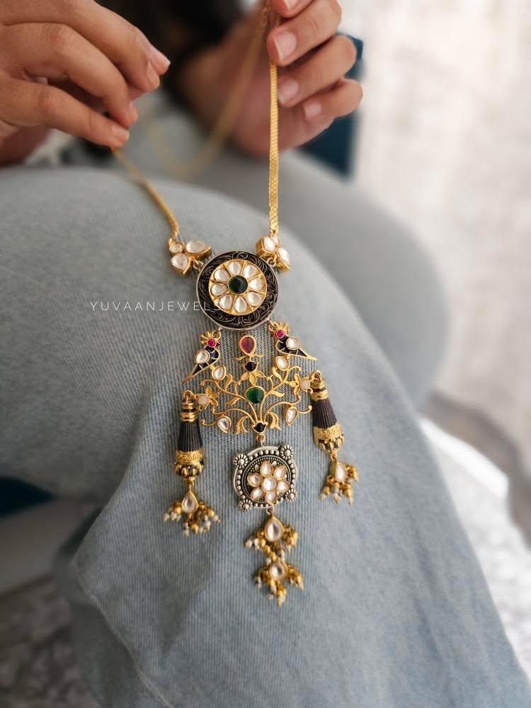 Cyra handcrafted necklace Thumbnail