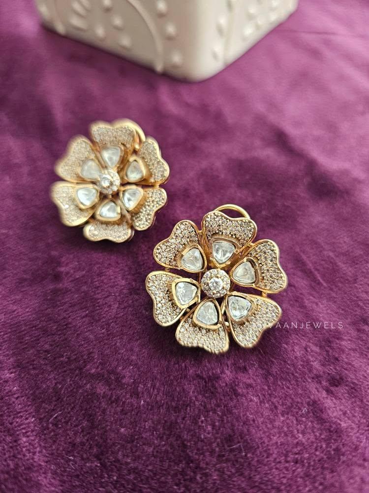 Gracie polki studs Thumbnail