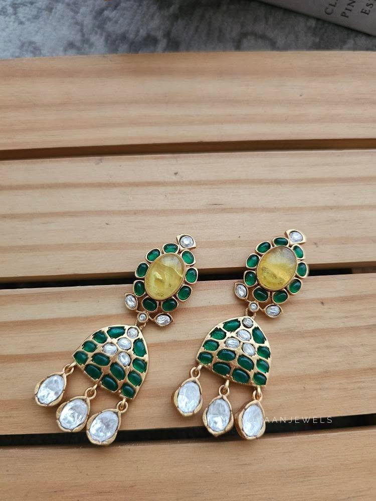 Indriya quartz and polki earrings Thumbnail