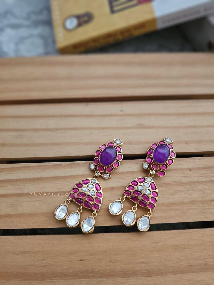 Indriya quartz and polki earrings Thumbnail