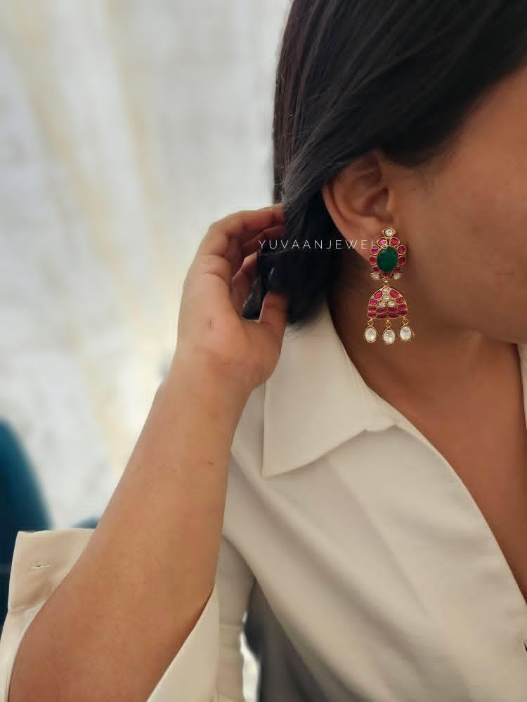 Indriya quartz and polki earrings Thumbnail