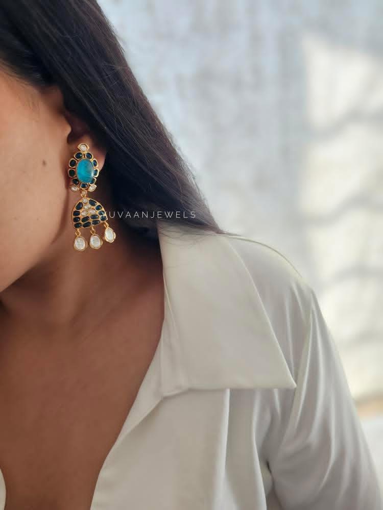Indriya quartz and polki earrings Thumbnail