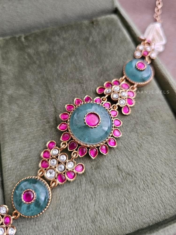 Sajidah quartz and polki choker Thumbnail