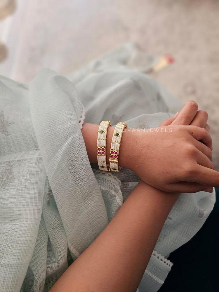 Anicka pearl and polki bangles Thumbnail