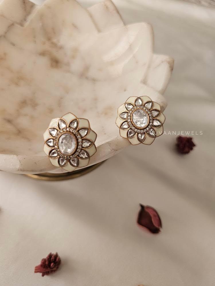 Bahati polki studs Thumbnail