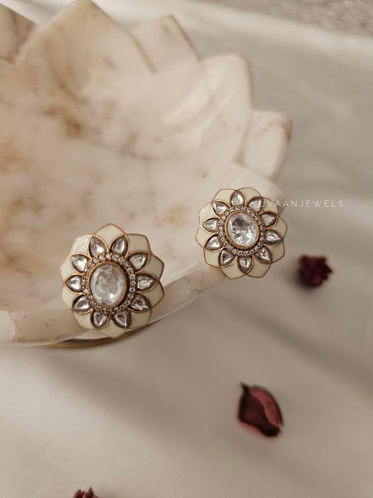 Bahati polki studs Thumbnail