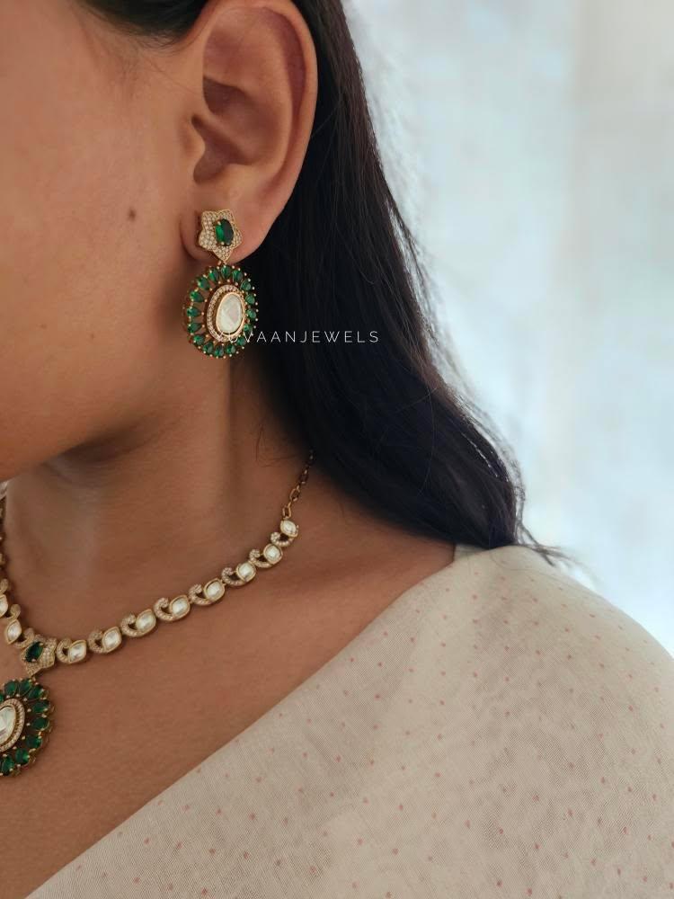 Arunika polki necklace Thumbnail