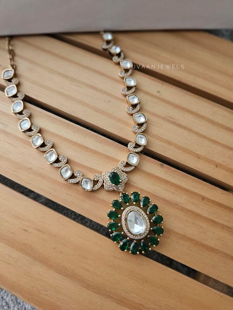 Arunika polki necklace Thumbnail