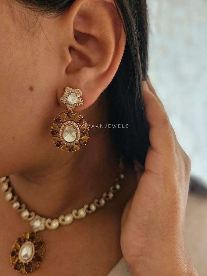 Arunika polki necklace Thumbnail
