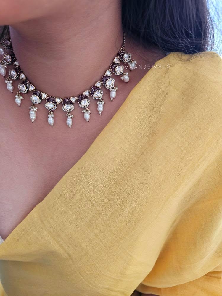 Kriva polki and pearl necklace