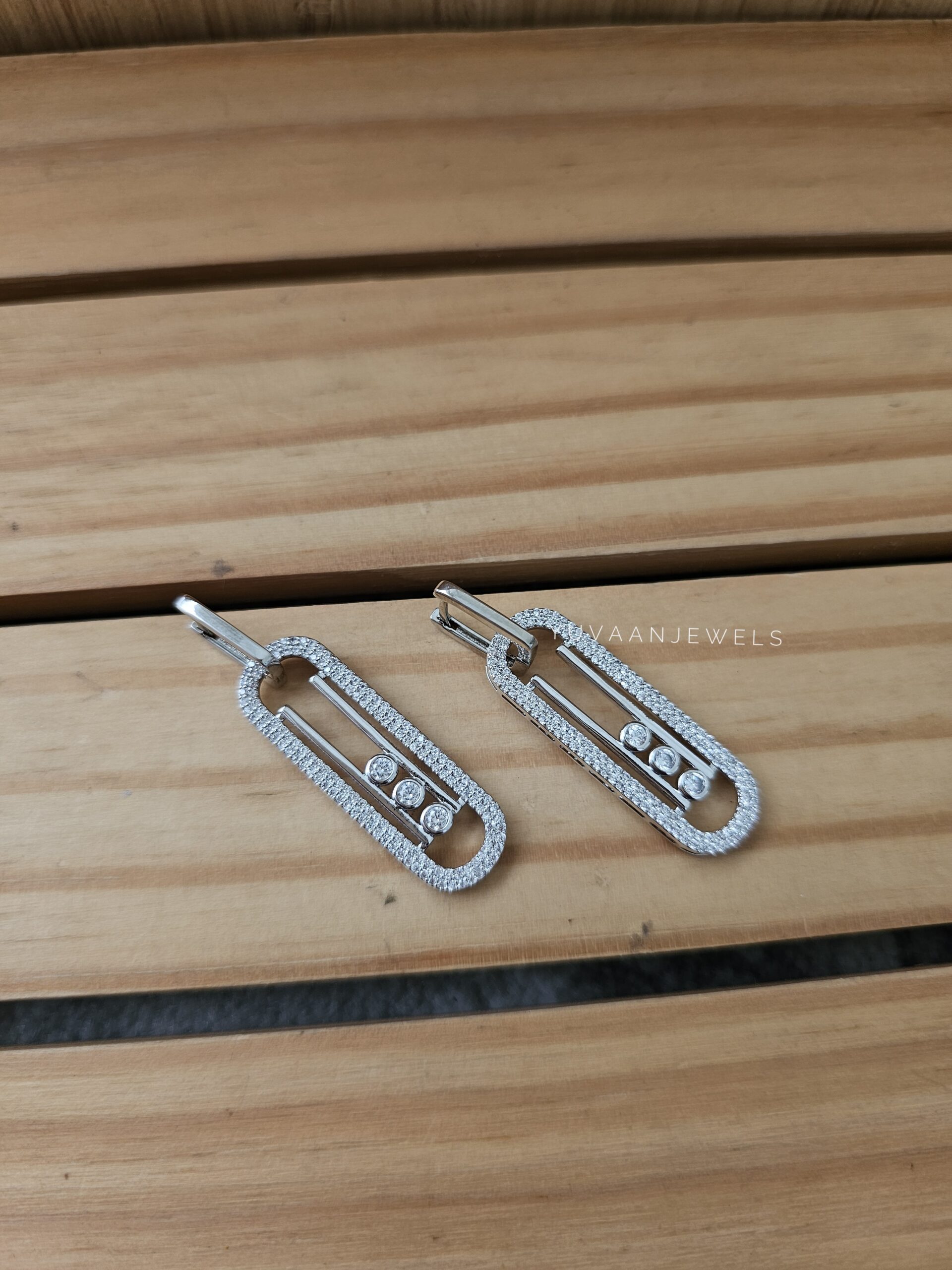 Riona earrings Thumbnail