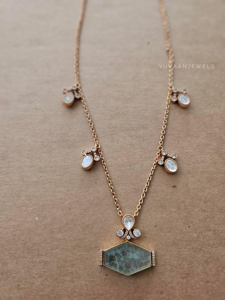 Ruaa delicate necklace Thumbnail