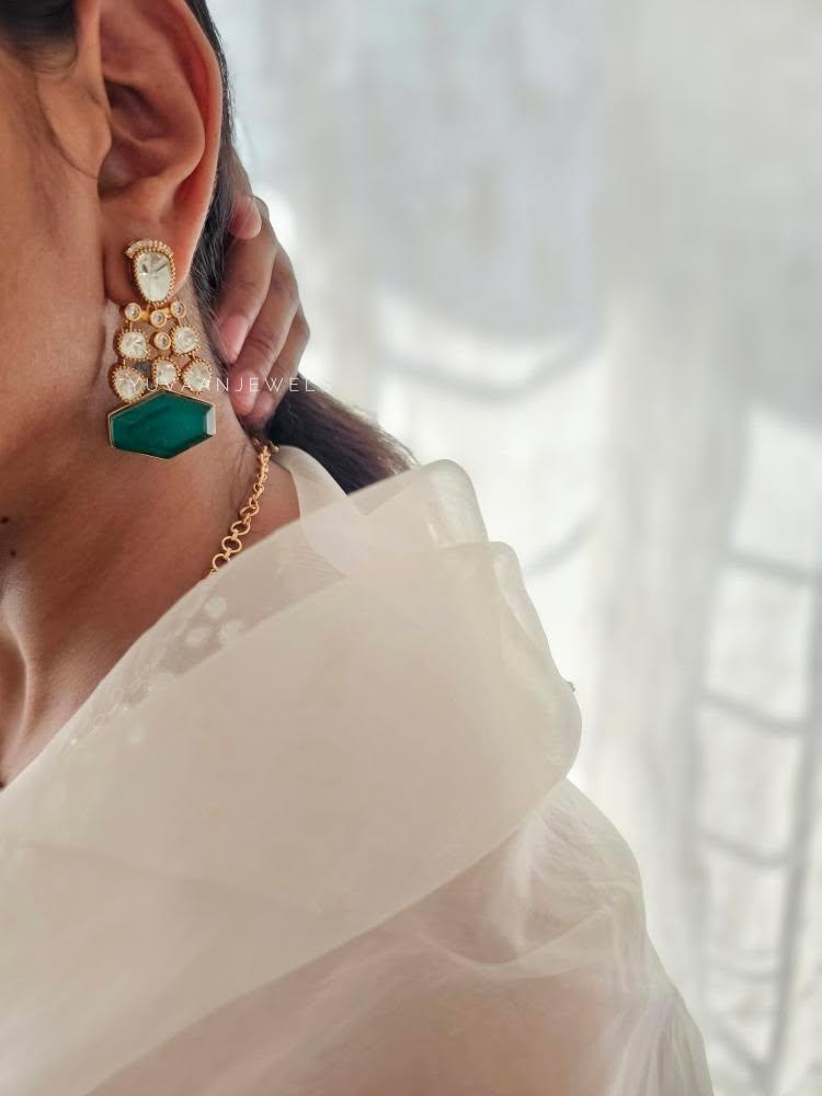 Aashna quartz and polki necklace Thumbnail