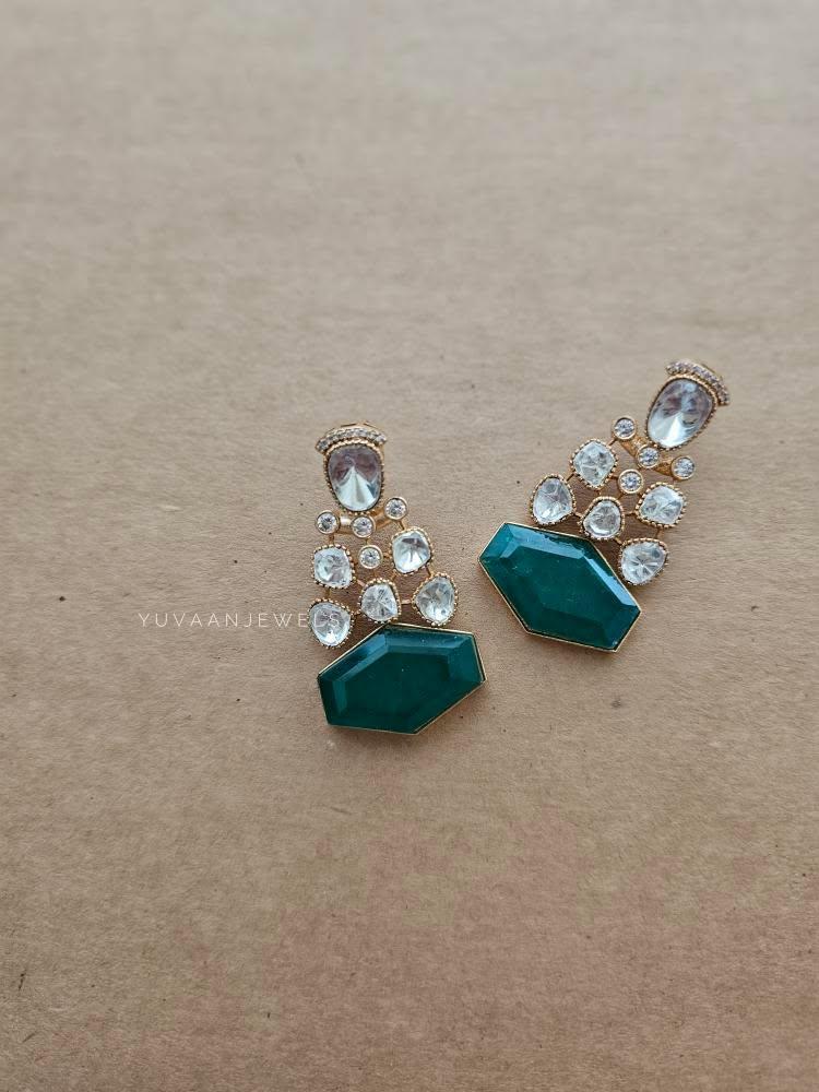 Aashna quartz and polki necklace Thumbnail