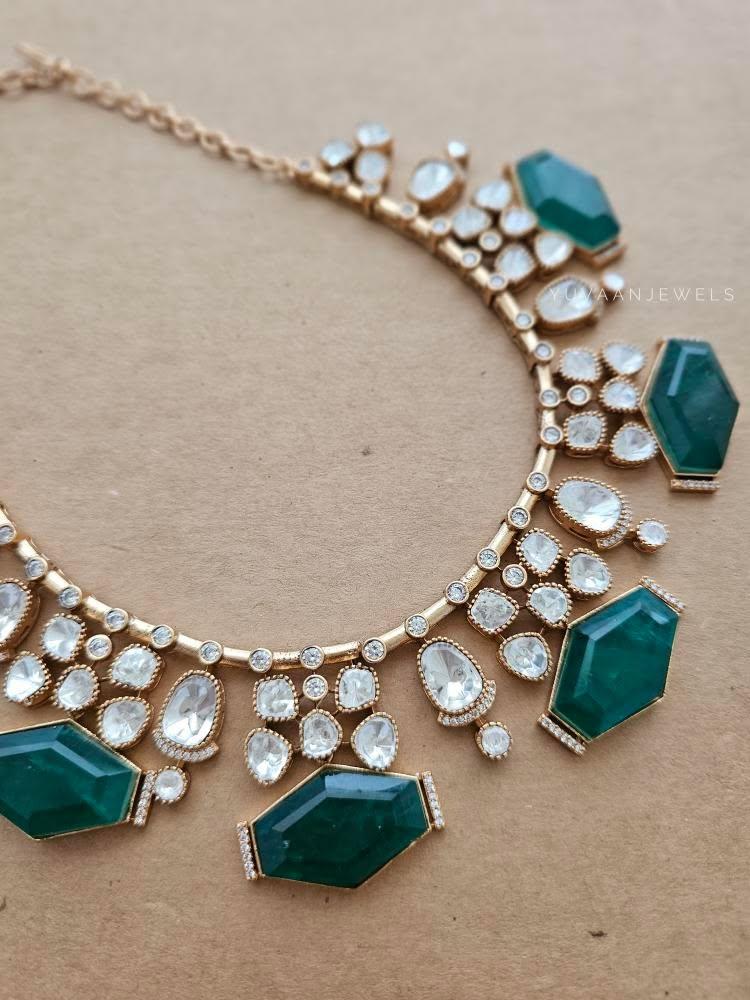 Aashna quartz and polki necklace Thumbnail