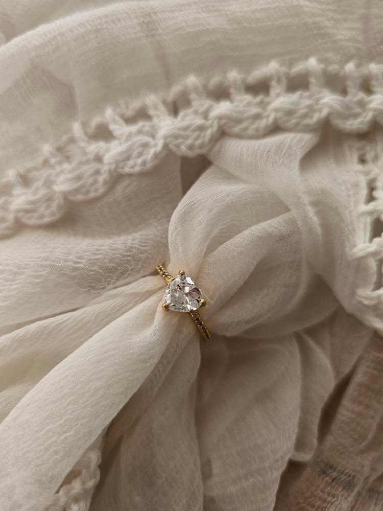 Ivelle ring Thumbnail