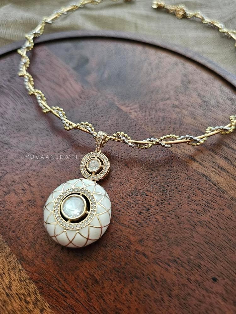 Shritika hasli necklace Thumbnail