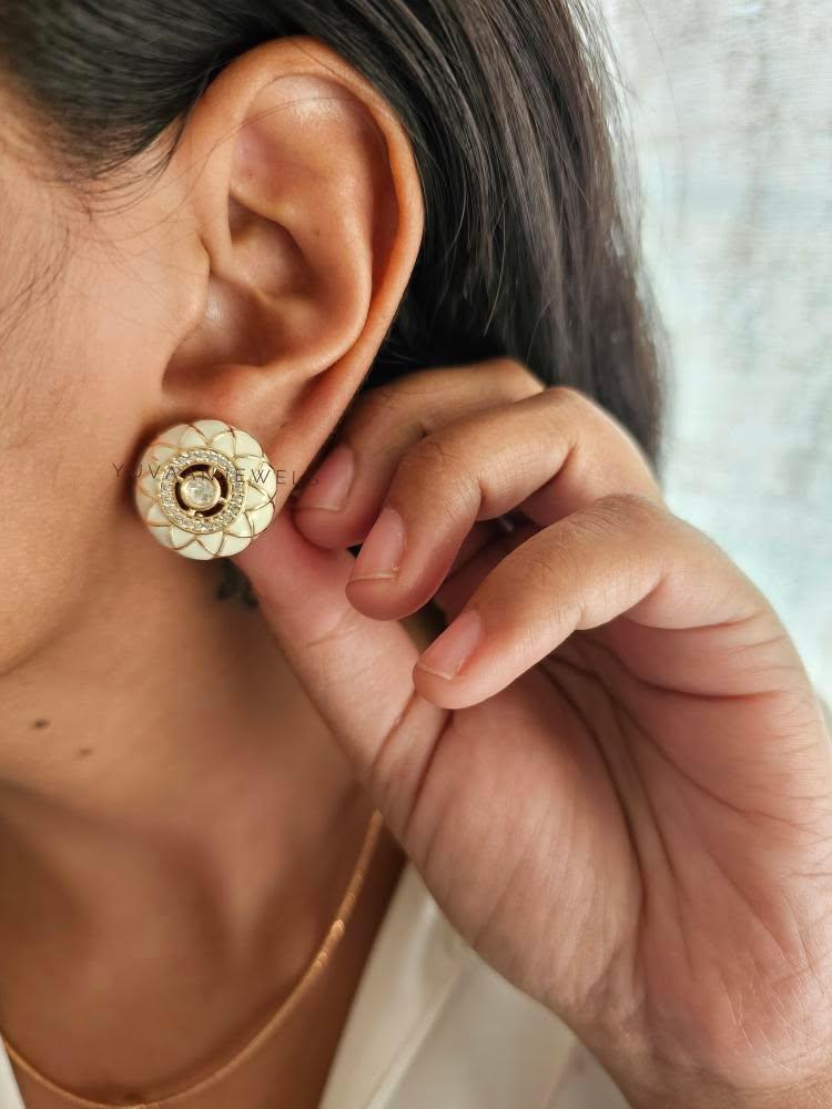 Shritika hasli necklace Thumbnail