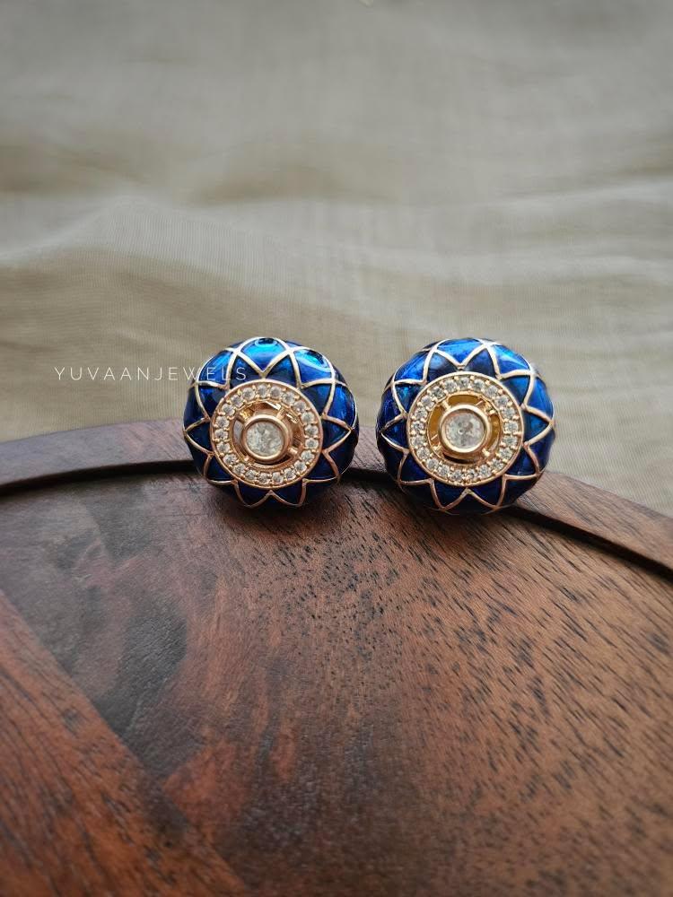 Shritika hasli necklace Thumbnail