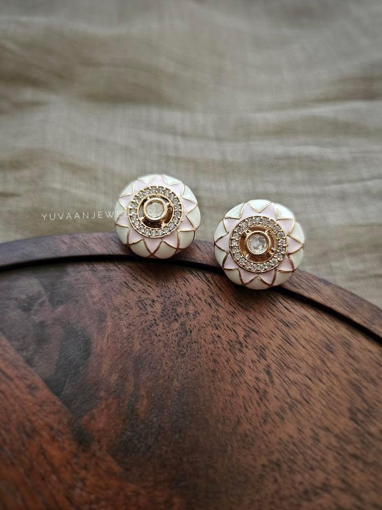 Shritika hasli necklace Thumbnail