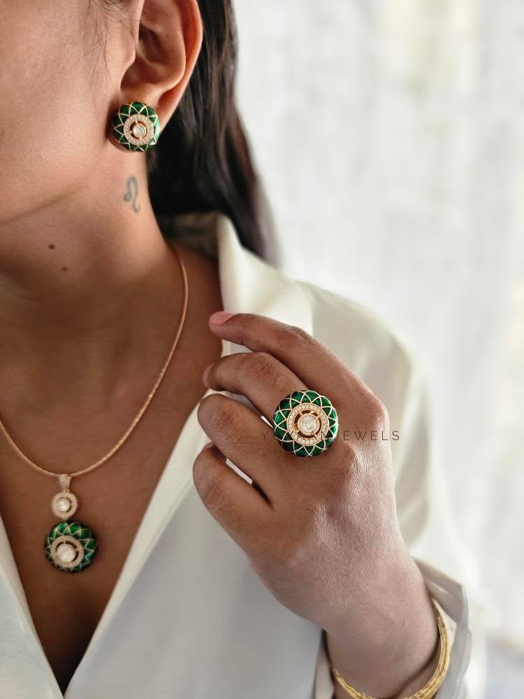 Shritika hasli necklace Thumbnail