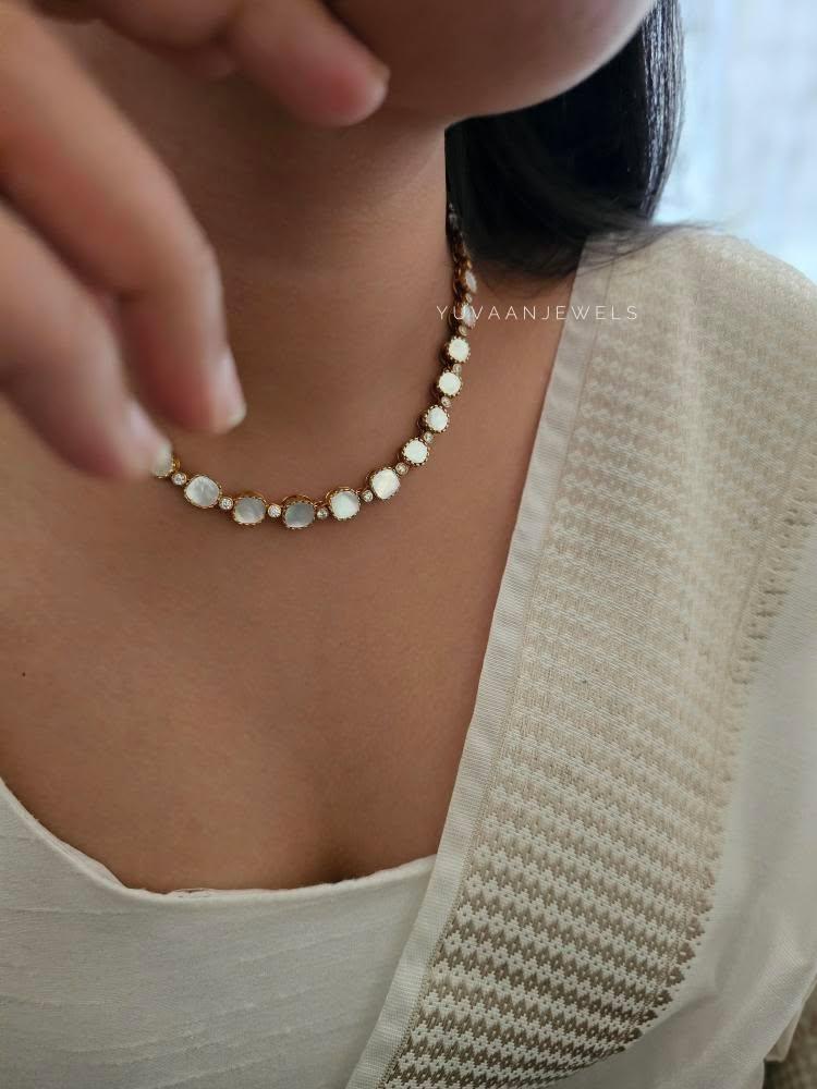 Aakarsh delicate polki necklace