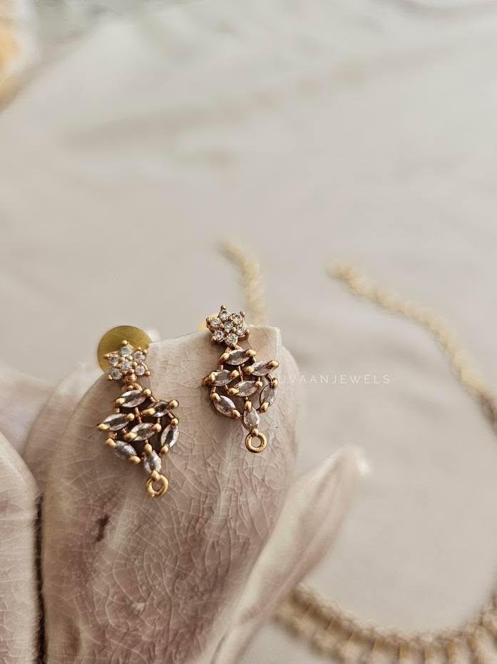 Lilith delicate necklace Thumbnail