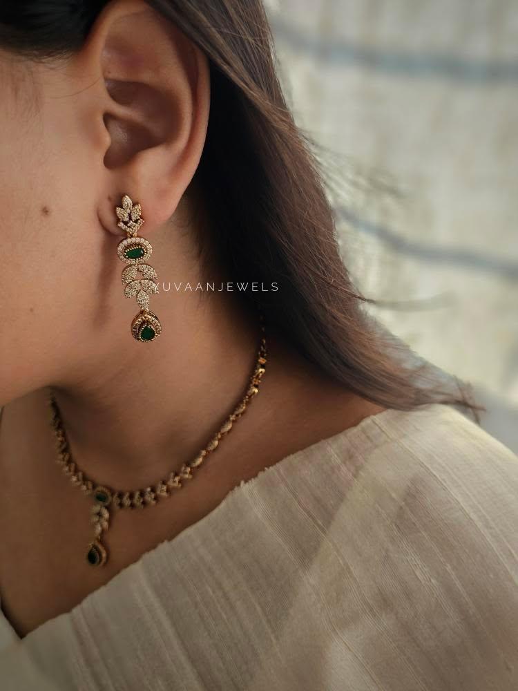 Noe delicate necklace Thumbnail