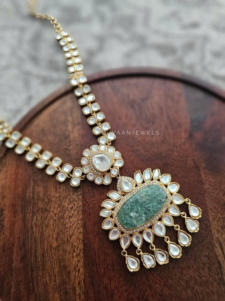 Ipsa stone necklace Thumbnail