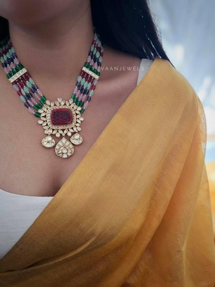 Swara necklace Thumbnail
