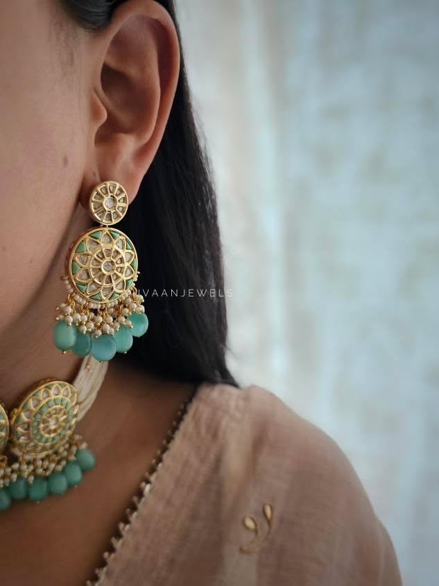 Vidhushi pearl and polki choker Thumbnail