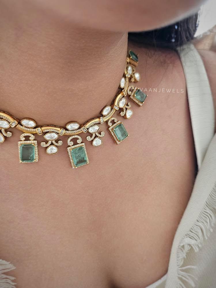 Sobhita quartz necklace Thumbnail