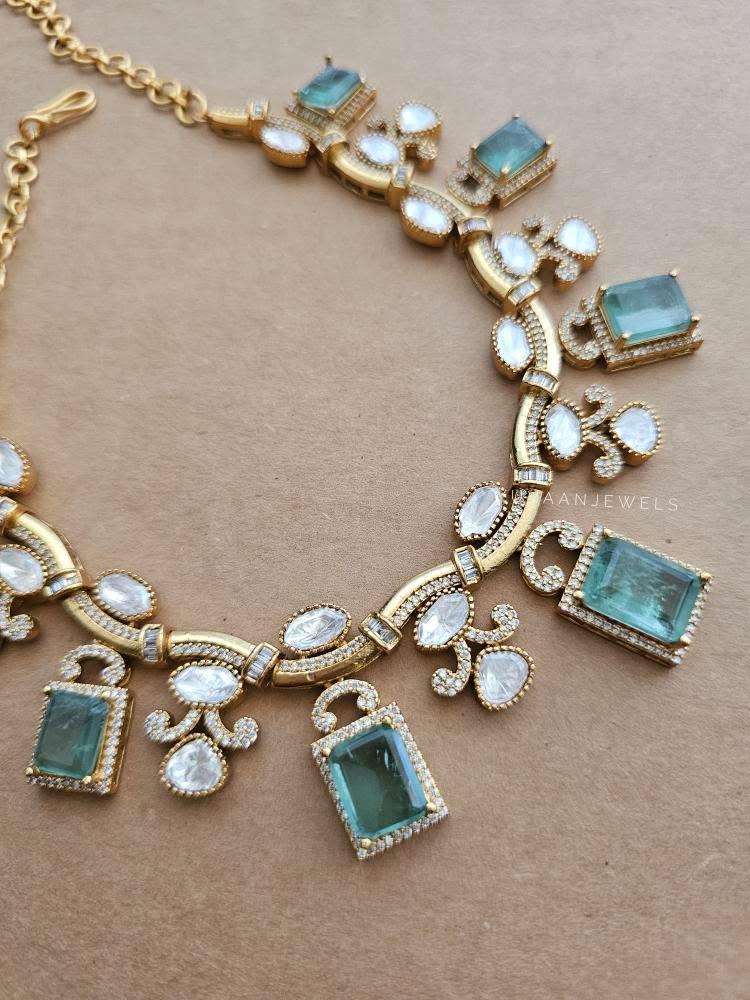 Sobhita quartz necklace Thumbnail
