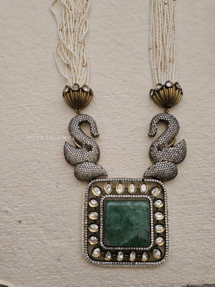 Nazraana quartz and pearl necklace Thumbnail
