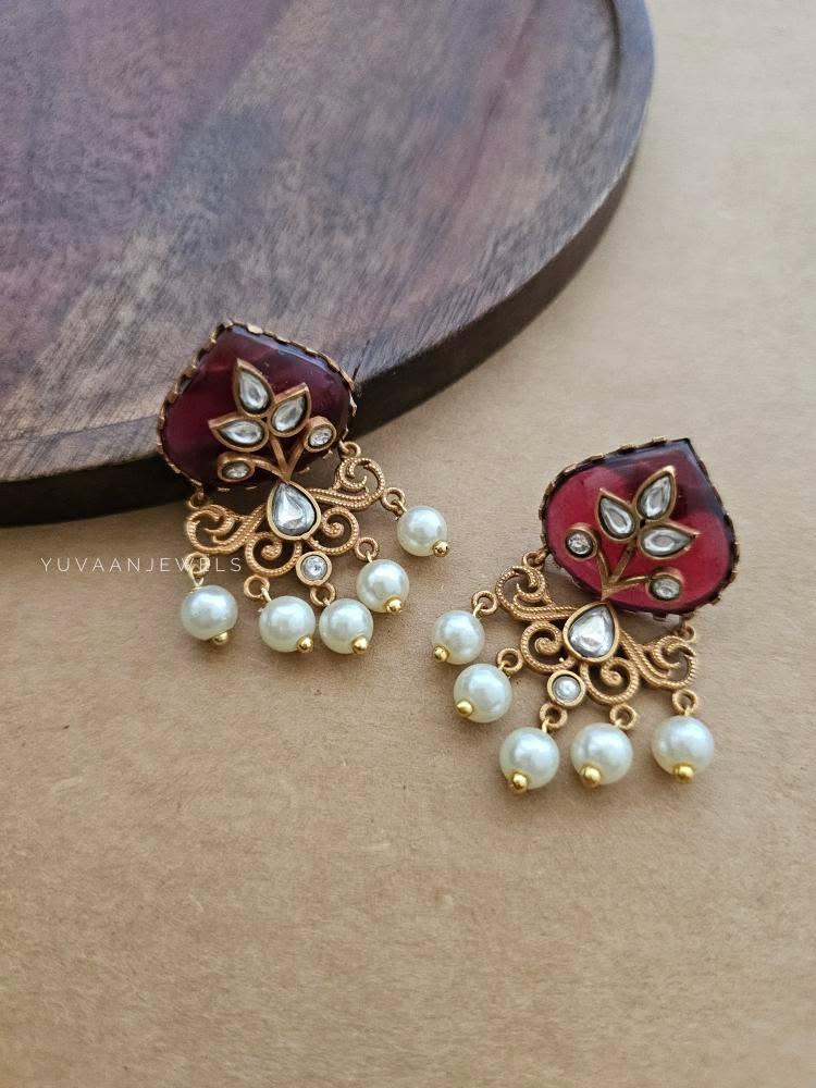 Seara delicate choker Thumbnail