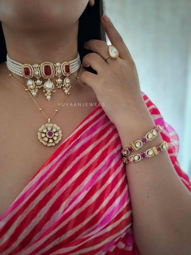 Adira delicate polki necklace Thumbnail