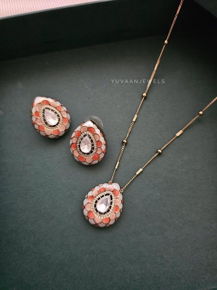 Karuna delicate polki necklace Thumbnail