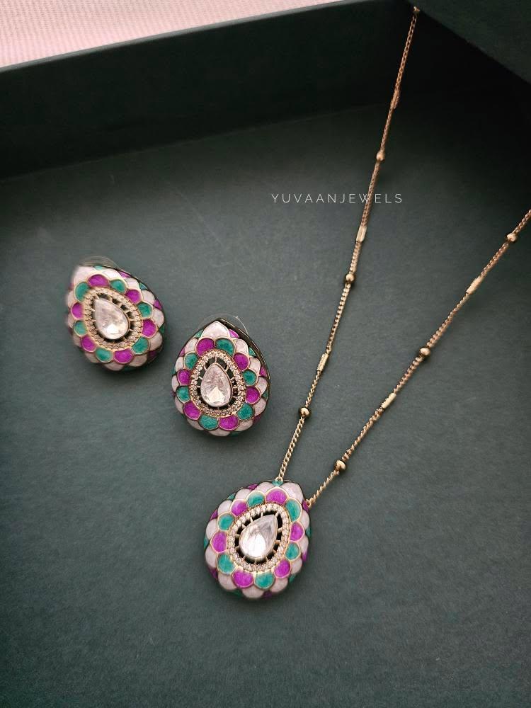 Karuna delicate polki necklace Thumbnail