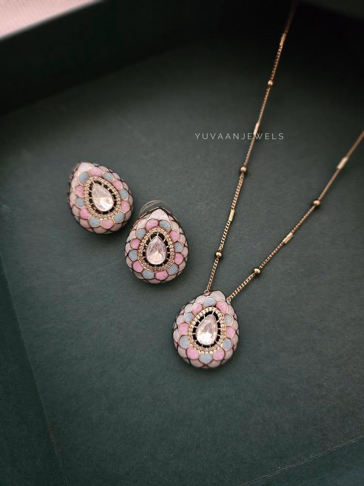 Karuna delicate polki necklace Thumbnail