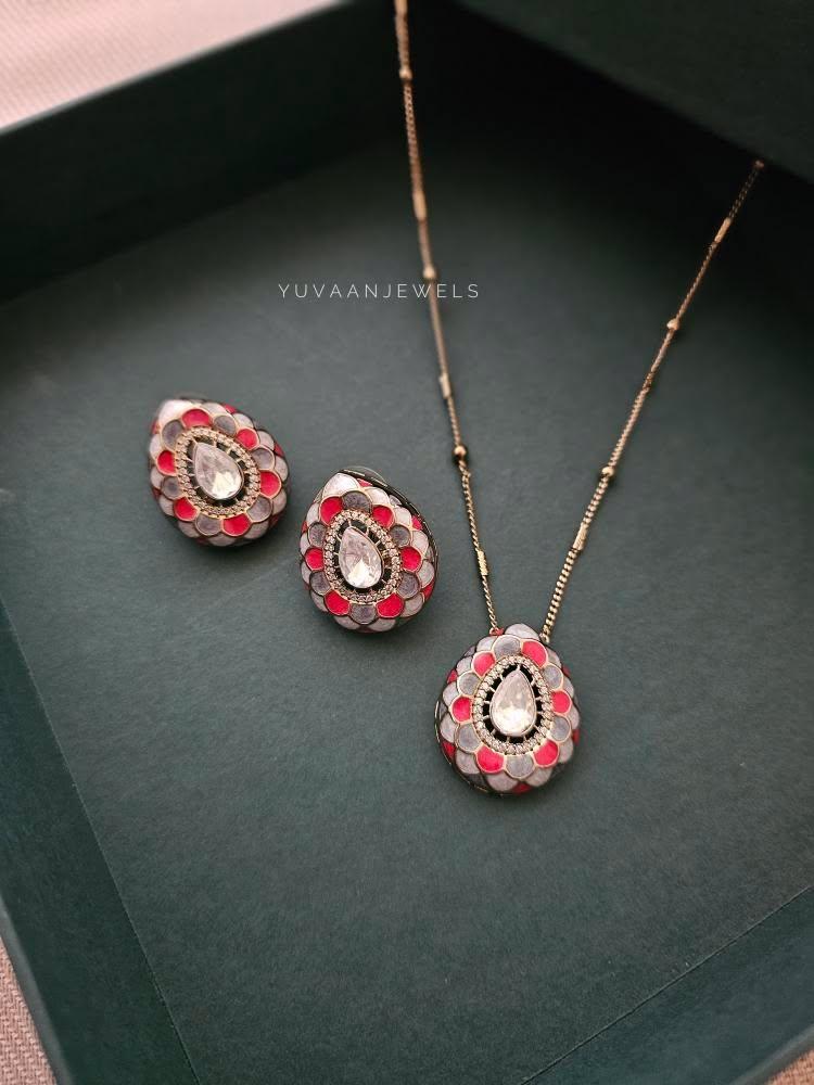 Karuna delicate polki necklace Thumbnail