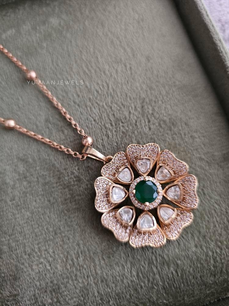 Adira delicate polki necklace Thumbnail