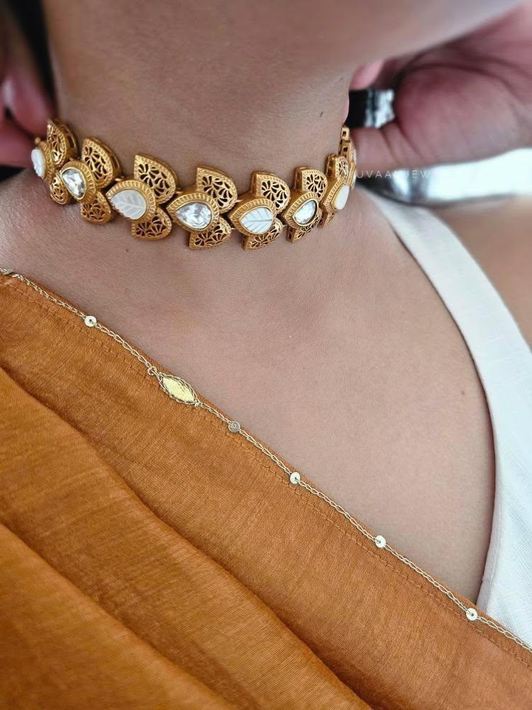 Trinay handcrafted choker Thumbnail