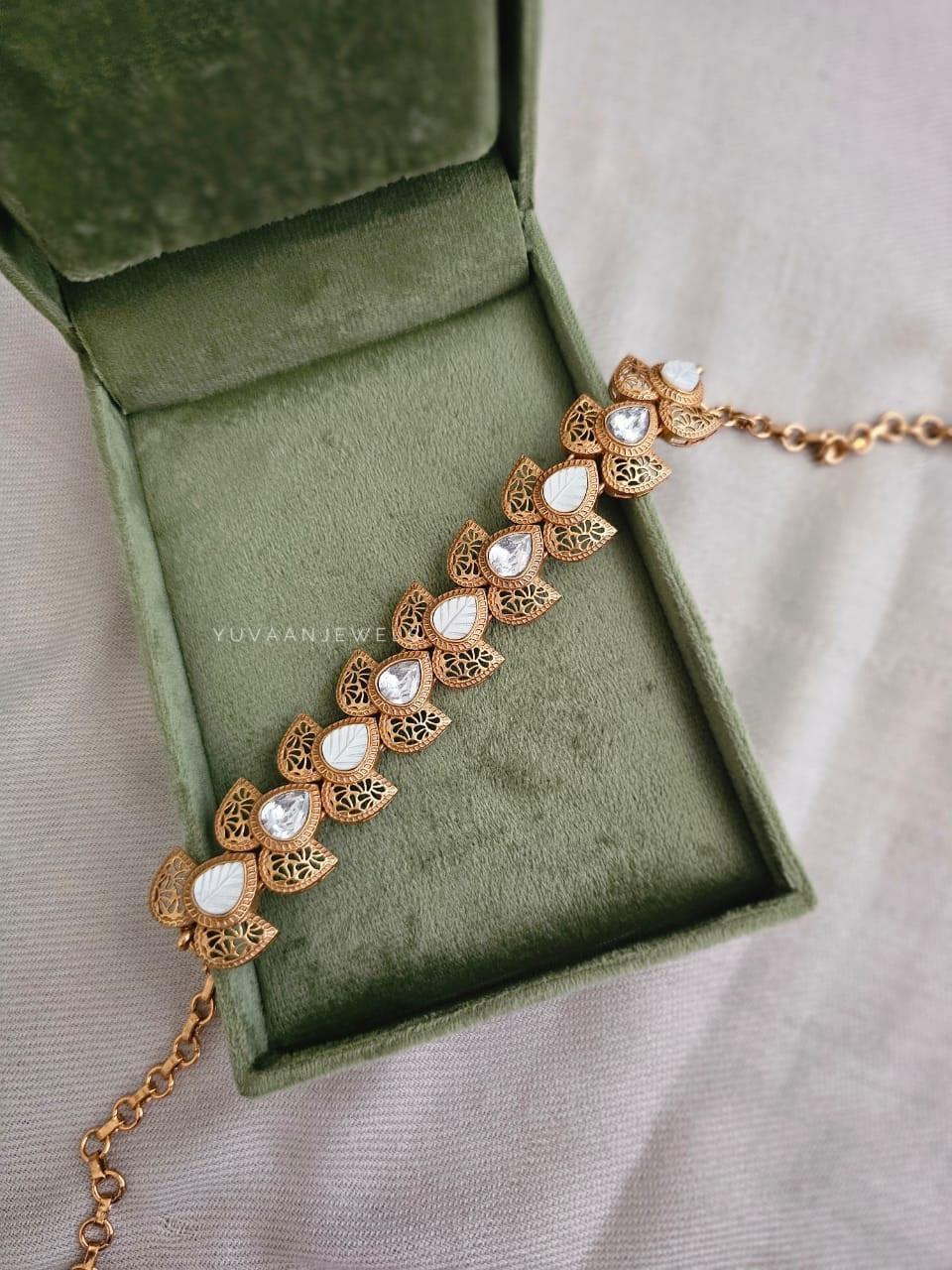Trinay handcrafted choker Thumbnail