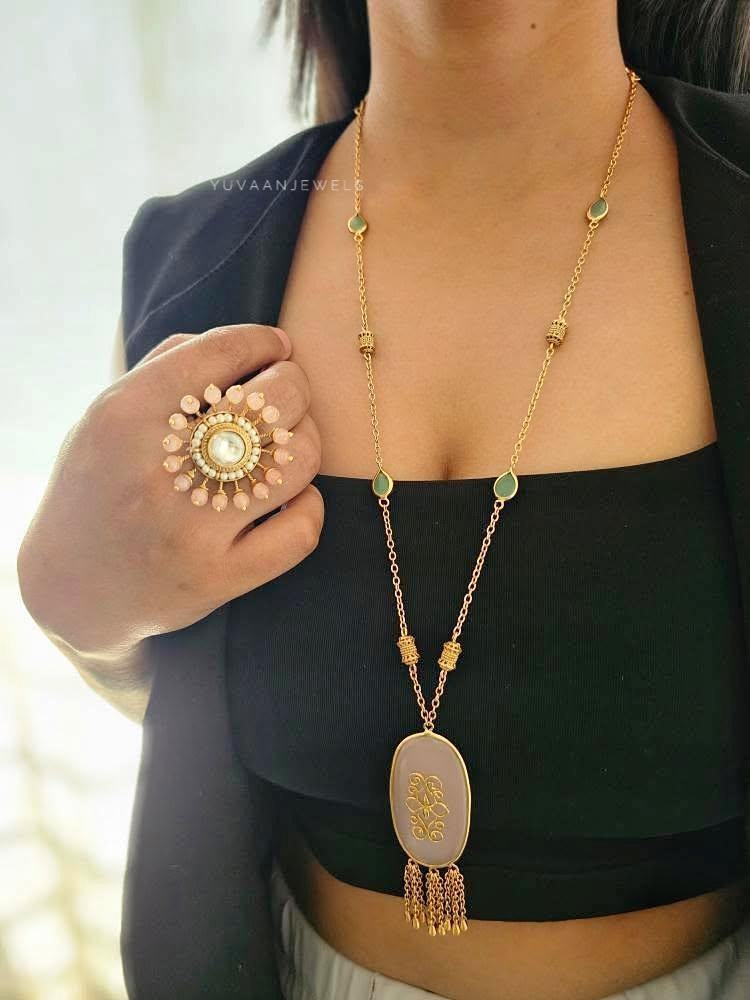Remi delicate necklace Thumbnail