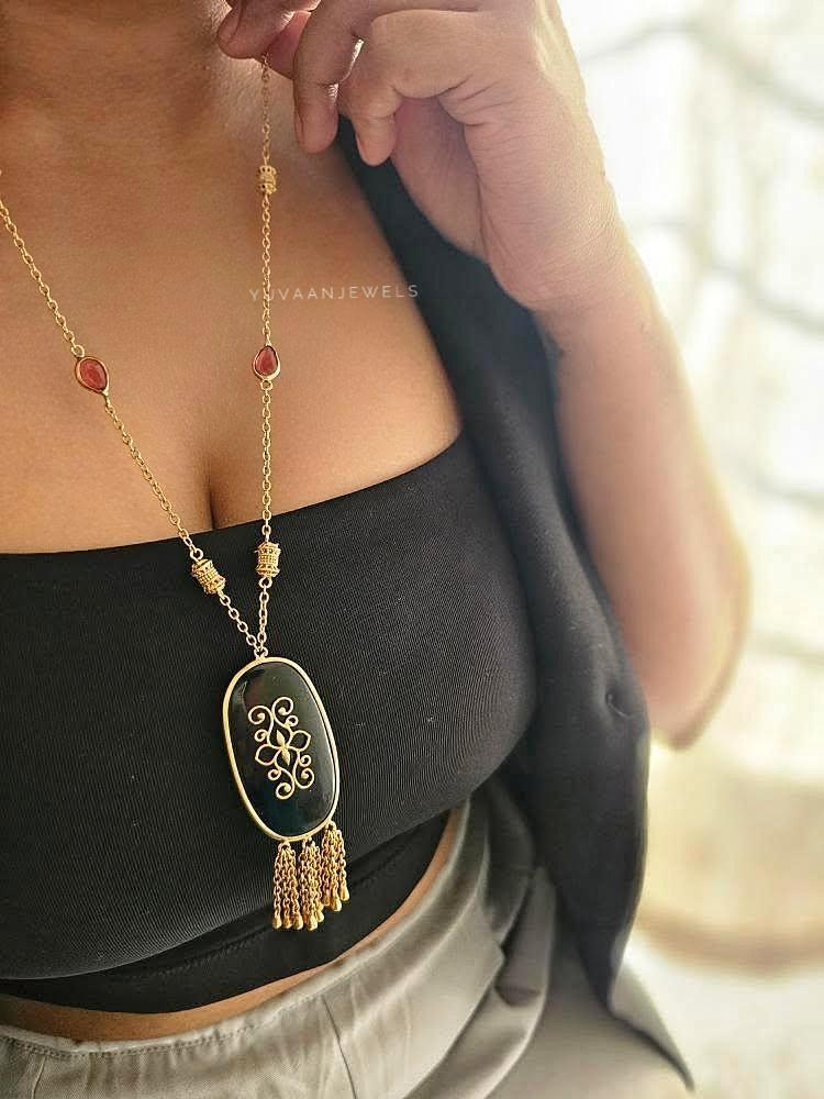 Remi delicate necklace Thumbnail