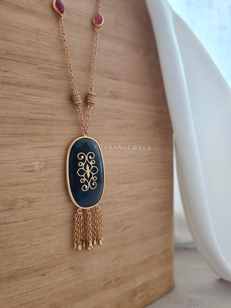 Remi delicate necklace Thumbnail