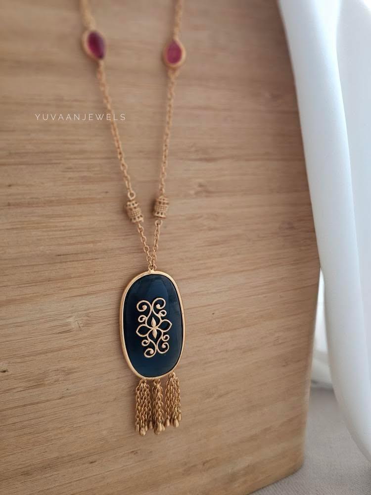 Remi delicate necklace Thumbnail